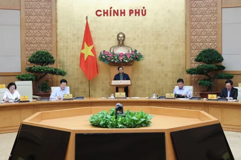 Thủ tướng: Đến cuối năm 2025 phải cơ bản giải quyết xong các vướng mắc trong vận hành chính quyền địa phương 2 cấp