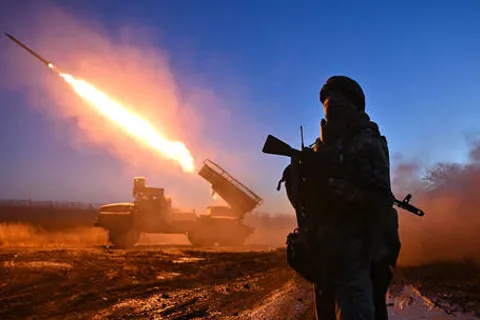 Nga mở rộng đà tiến ở Donbass, siết chặt vòng vây các thành trì của Ukraine
