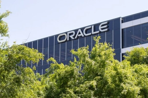 Oracle leo dốc mạnh nhất từ năm 1992, Nasdaq và S&P 500 phá kỷ lục 2 phiên liên tiếp
