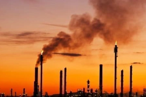 Nhiều tổ chức quốc tế hạ dự báo giá dầu trong năm 2025
