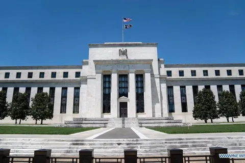 Fed chia rẽ quan điểm trước cuộc họp tháng 12, vì sao thị trường vẫn tin lãi suất sẽ giảm?