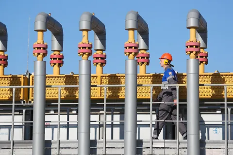 Nga cảnh báo EU bước vào mùa Đông với “lỗ hổng năng lượng” lớn nhất thập kỷ
