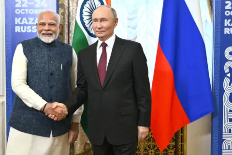 Tổng thống Putin thăm Ấn Độ, củng cố trục chiến lược giữa sức ép từ phương Tây