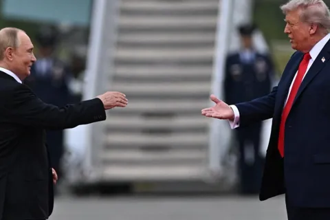 Ông Trump lên tiếng về khả năng gặp Tổng thống Putin ở Hungary