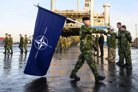 Italia, Ba Lan “đứng ngoài” kế hoạch đưa quân tới Ukraine, chuyên gia cảnh báo nguy cơ đối đầu với Nga