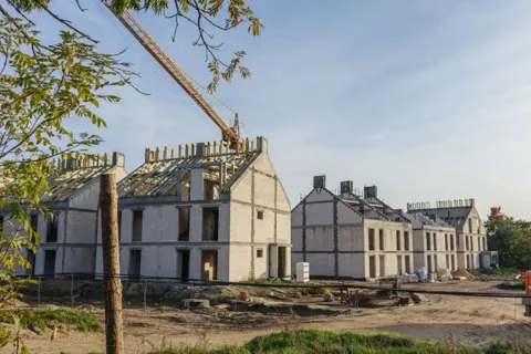 Doanh nghiệp chấp nhận bán riêng phòng ngủ: góc khuất của khủng hoảng nhà ở châu Âu
