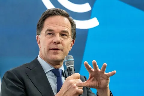 NATO lên tiếng về kế hoạch đưa quân đến Ukraine hậu xung đột
