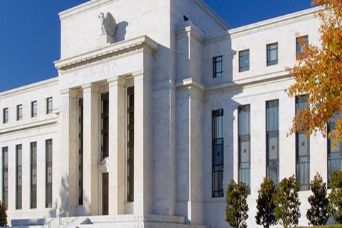 Thách thức kép của Fed: kiềm chế lạm phát hay đáp ứng yêu cầu của ông Trump?