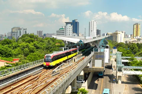 Hà Nội cần chiến lược toàn diện cho giao thông công cộng
