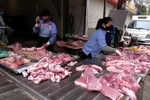 Vẫn nỗi lo an toàn thực phẩm tại chợ dân sinh