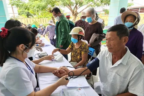 Chung tay vì sức khỏe người dân