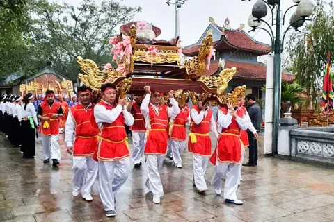 Giữ mạch nguồn tâm linh ngày hóa Đức Thánh Tản Viên Sơn