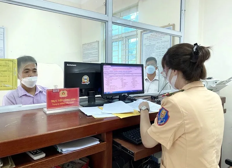 Nên giảm lệ phí trước bạ xe máy?
