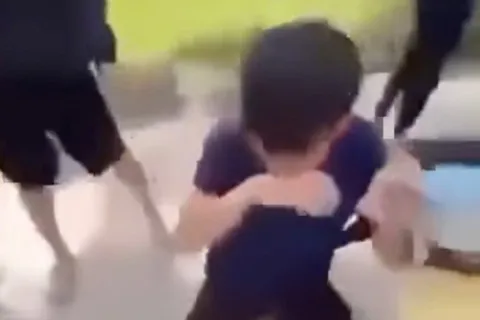 Nỗi đau không của riêng ai
