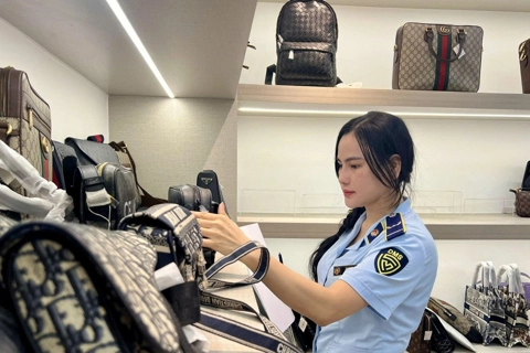 Bài 3: Không có “vùng cấm” trong xử lý vi phạm
