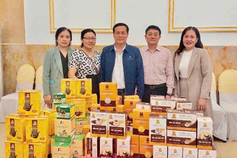 Người “thổi hồn” cho thương hiệu cà phê Đắk Hà
