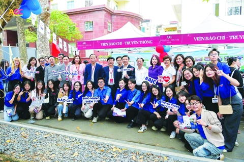 Đào tạo báo chí - truyền thông trước áp lực chuyển đổi số