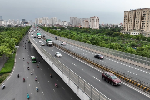 Hà Nội tăng tốc kiến thiết hạ tầng, tái cấu trúc đô thị