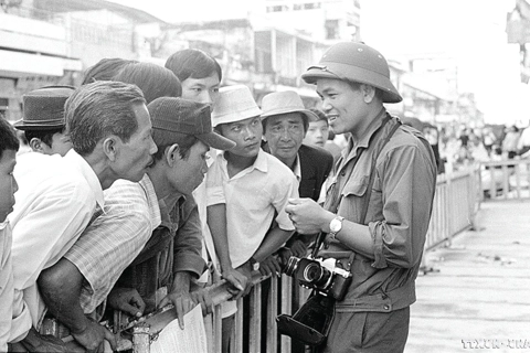 Nghề báo và những câu chuyện lịch sử