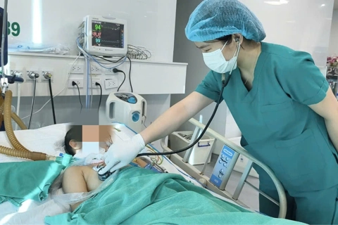 Bé gái 11 tuổi mắc bệnh dại sau khi chó nhà chết bất thường