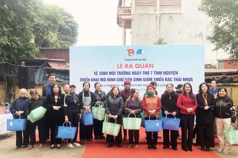 Hà Nội ra quân xây dựng mô hình “Chợ dân sinh giảm thiểu rác thải nhựa”