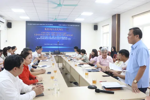 Lãnh đạo phường Xuân Đỉnh tiên phong chuyển đổi số, kiến tạo đô thị thông minh, kiểu mẫu
