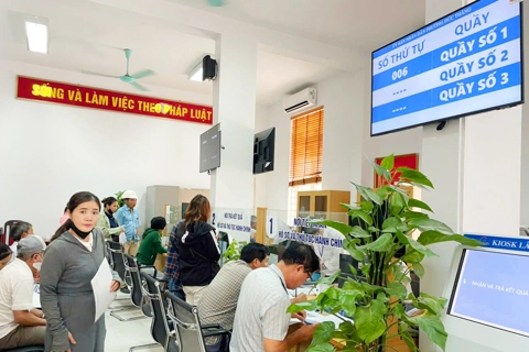 Đông Ngạc giải quyết đúng hẹn 906 hồ sơ,  bảo đảm quyền lợi người dân