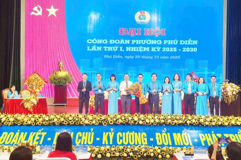 Công đoàn phường Phú Diễn: đẩy mạnh chuyển đổi số, chăm lo, bảo vệ quyền lợi người lao động