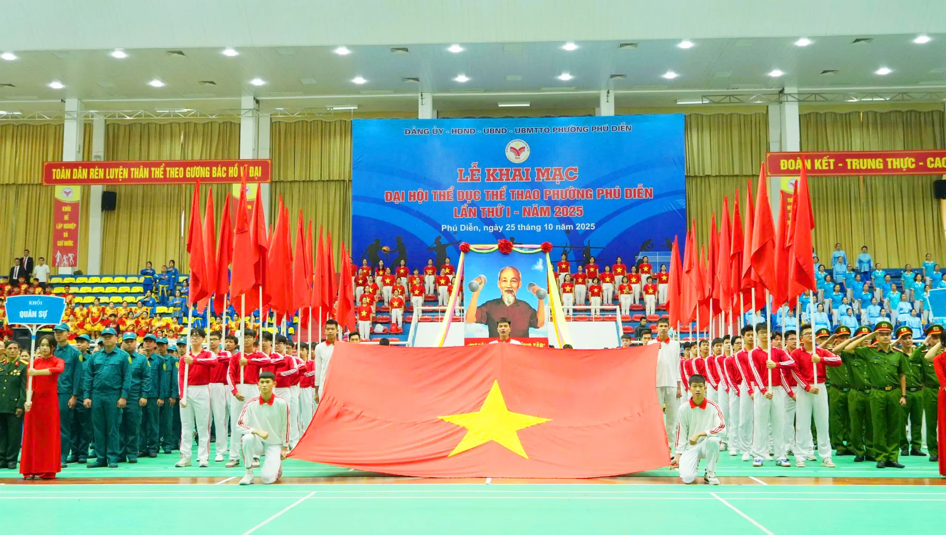 Đại hội TDTT phường Phú Diễn: sức sống phong trào thể thao quần chúng