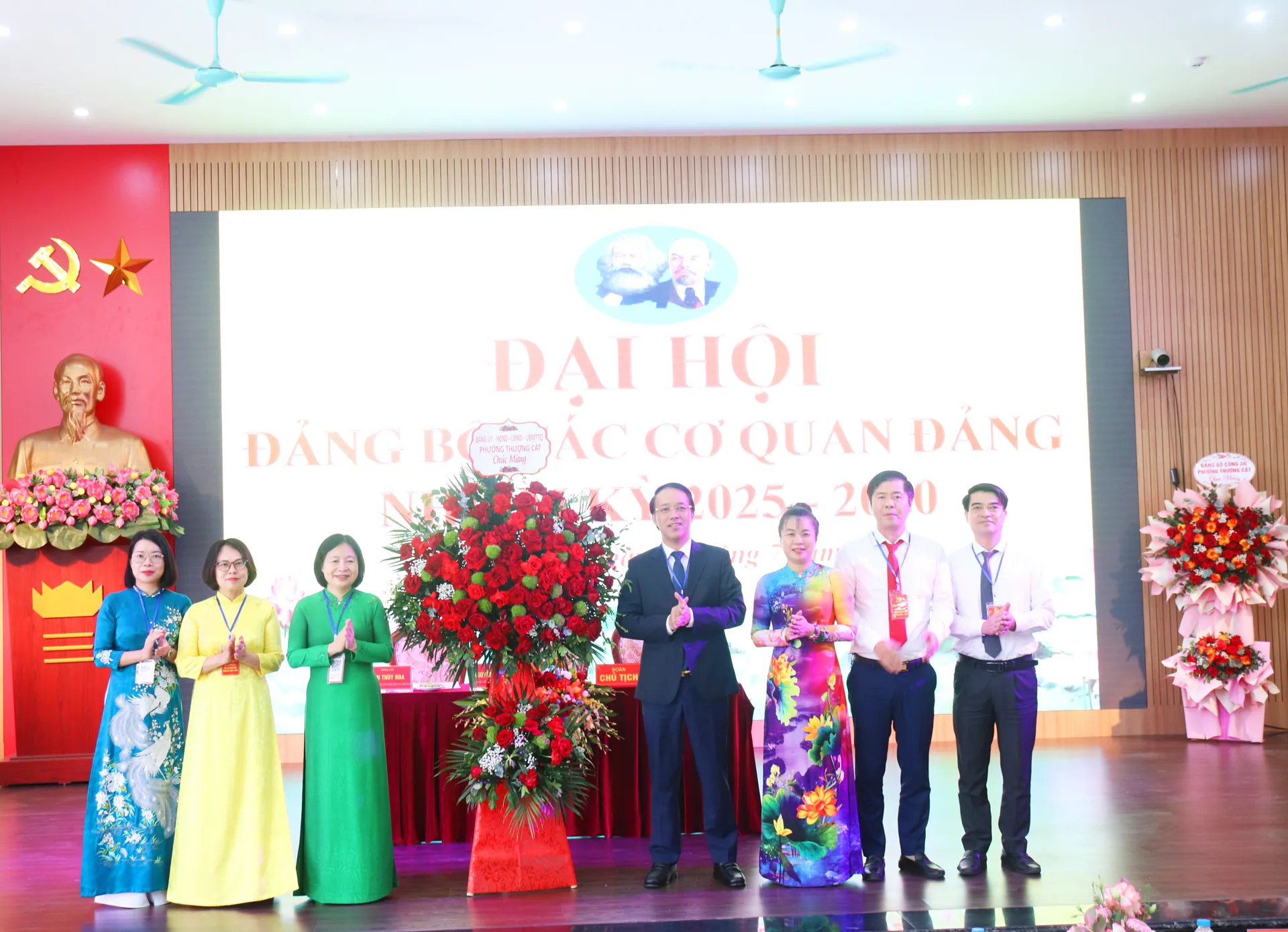 Đảng bộ các cơ quan Đảng phường Thượng Cát: chủ động đổi mới, sáng tạo trong Kỷ nguyên số
