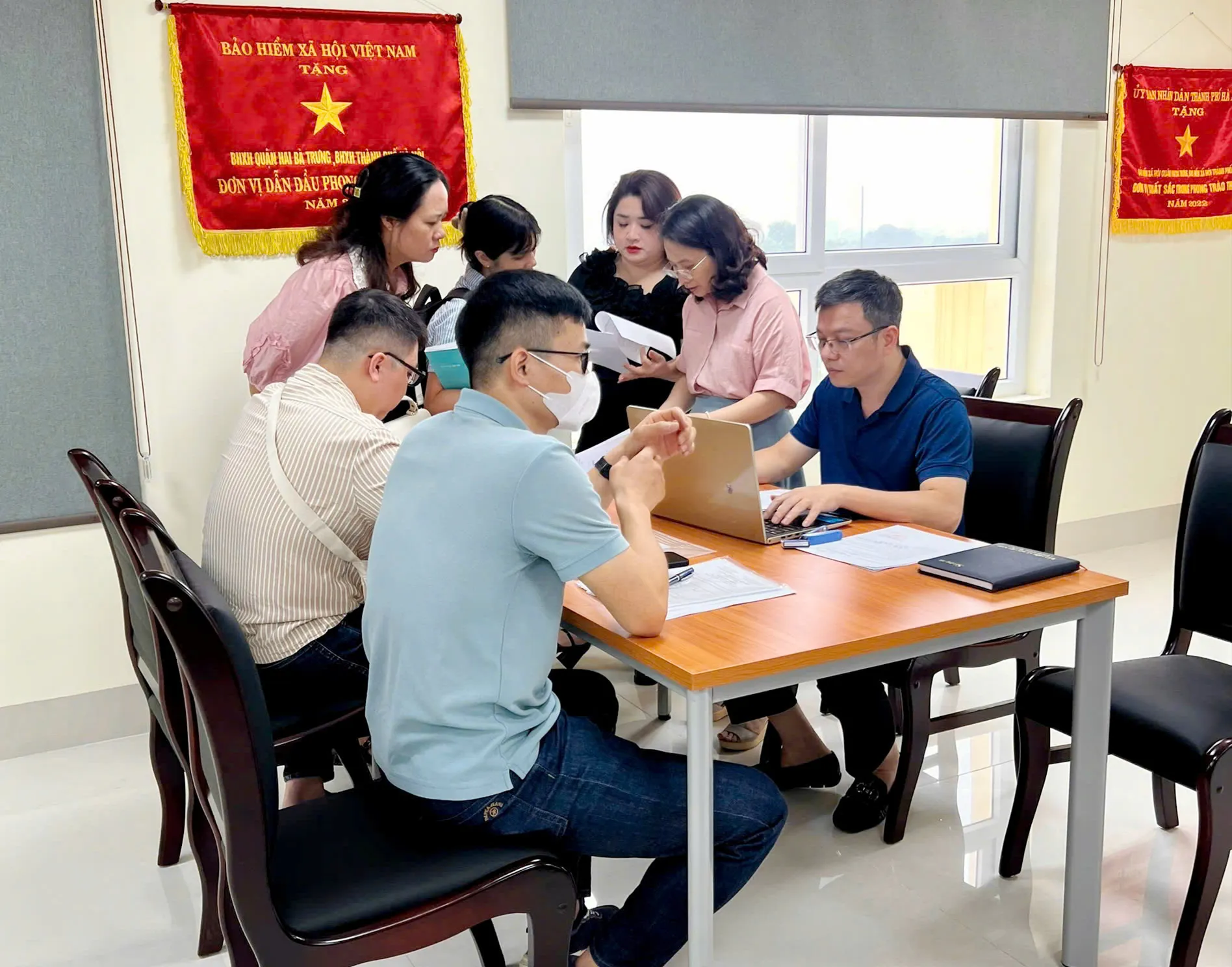 Hà Nội đồng bộ nhiều giải pháp giảm tỷ lệ chậm đóng BHXH