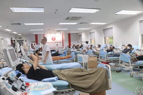 Hà Nội tôn vinh 113 người hiến máu tiêu biểu
