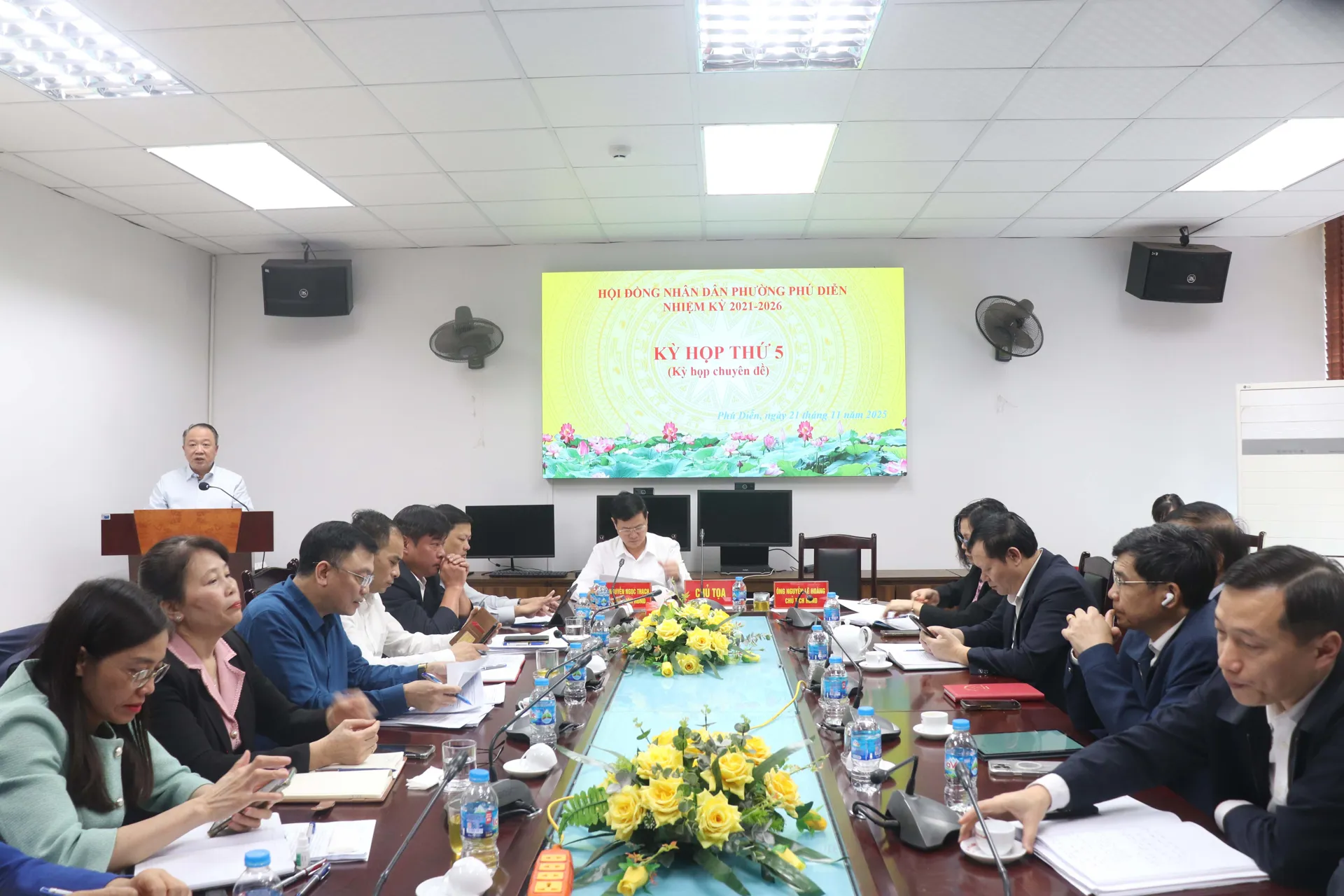 Kỳ họp chuyên đề HĐND phường Phú Diễn thông qua 4 Nghị quyết quan trọng