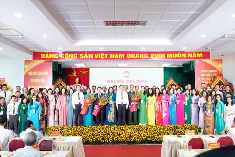 MTTQ phường Đông Ngạc  đẩy mạnh “Mặt trận số” gắn với “Bình dân học vụ số”