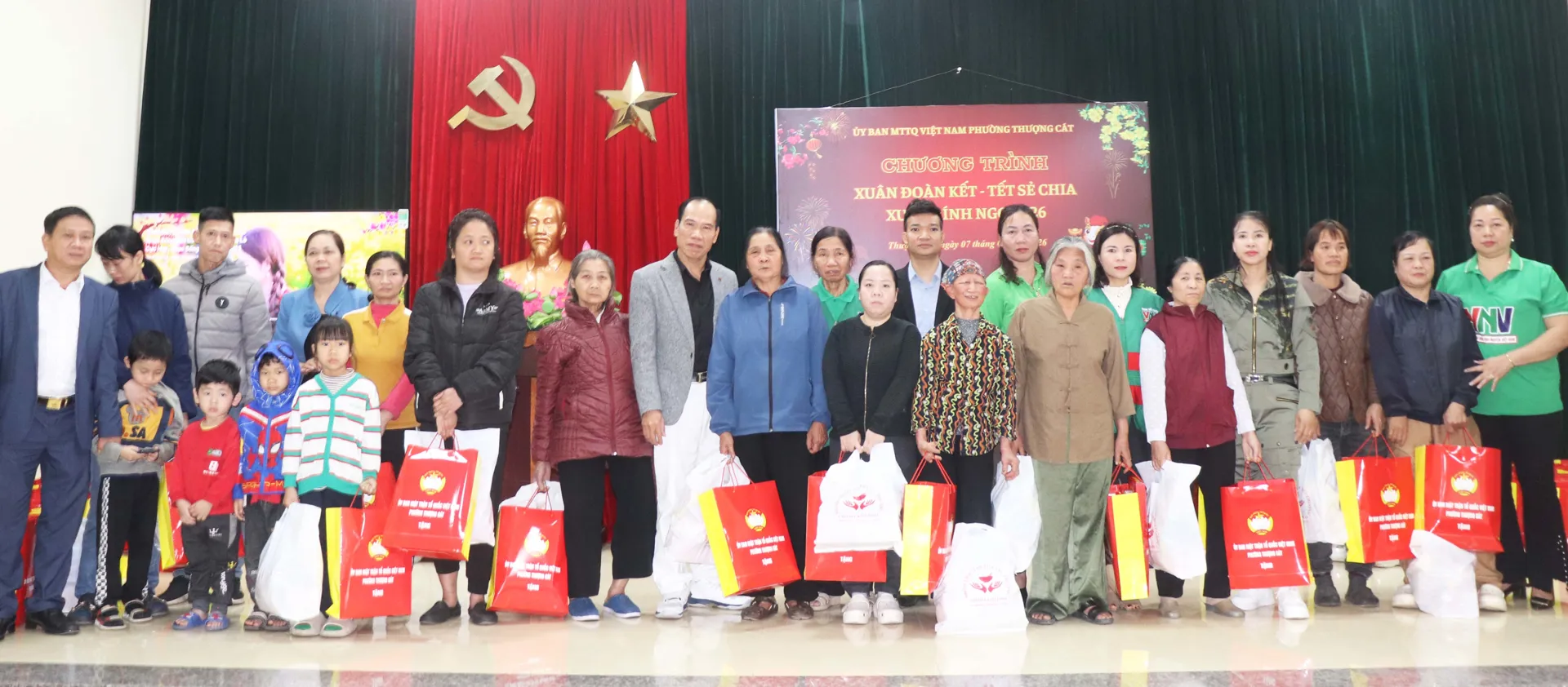 MTTQ phường Thượng Cát phát huy sức mạnh đại đoàn kết, chăm lo Tết cho Nhân dân