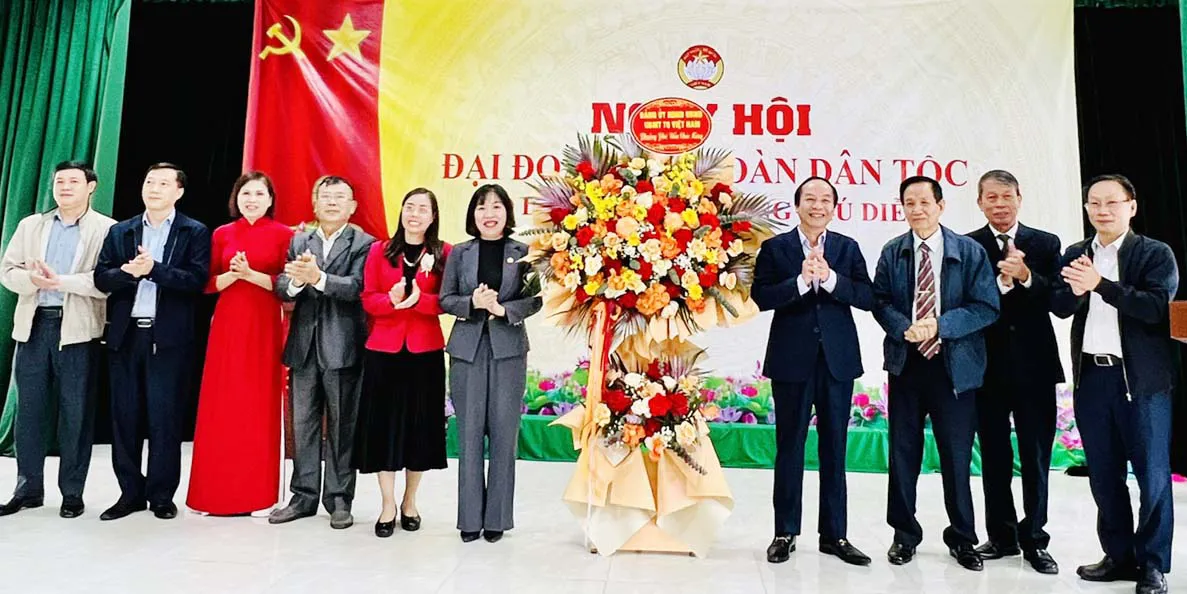 Phường Phú Diễn: sôi nổi Ngày hội Đại đoàn kết toàn dân tộc tại Tổ dân phố 14