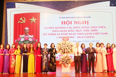 Phường Phú Diễn tuyên dương các điển hình tiên tiến, nhà giáo mẫu mực tiêu biểu