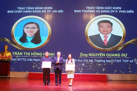 Phường Phú Diễn biểu dương, khen thưởng nhiều tập thể, cá nhân có thành tích xuất sắc trong phong trào thi đua