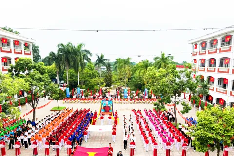 Gần 800 người tham gia Đại hội Thể dục thể thao phường Tây Tựu
