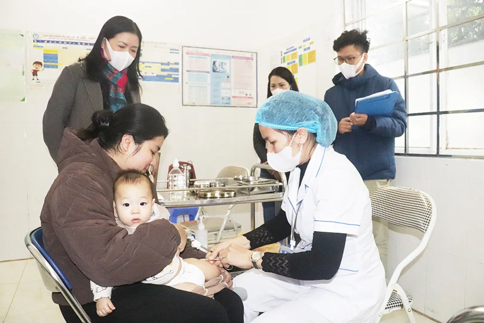 Bắc Từ Liêm tiêm vaccine sởi cho trẻ dưới 9 tháng tuổi an toàn, hiệu quả
