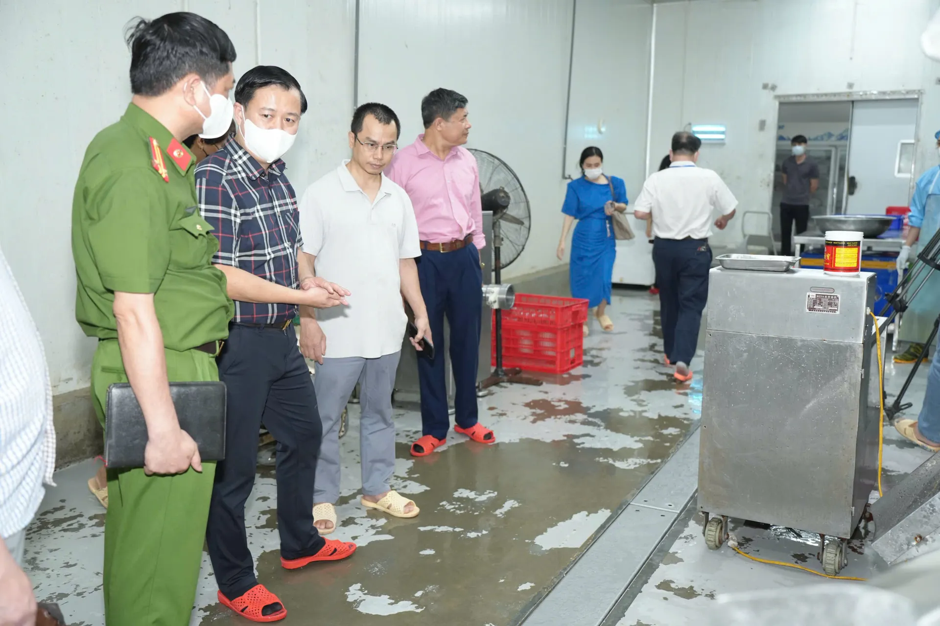 Hà Nội kiểm soát chặt an toàn thực phẩm bếp ăn tập thể