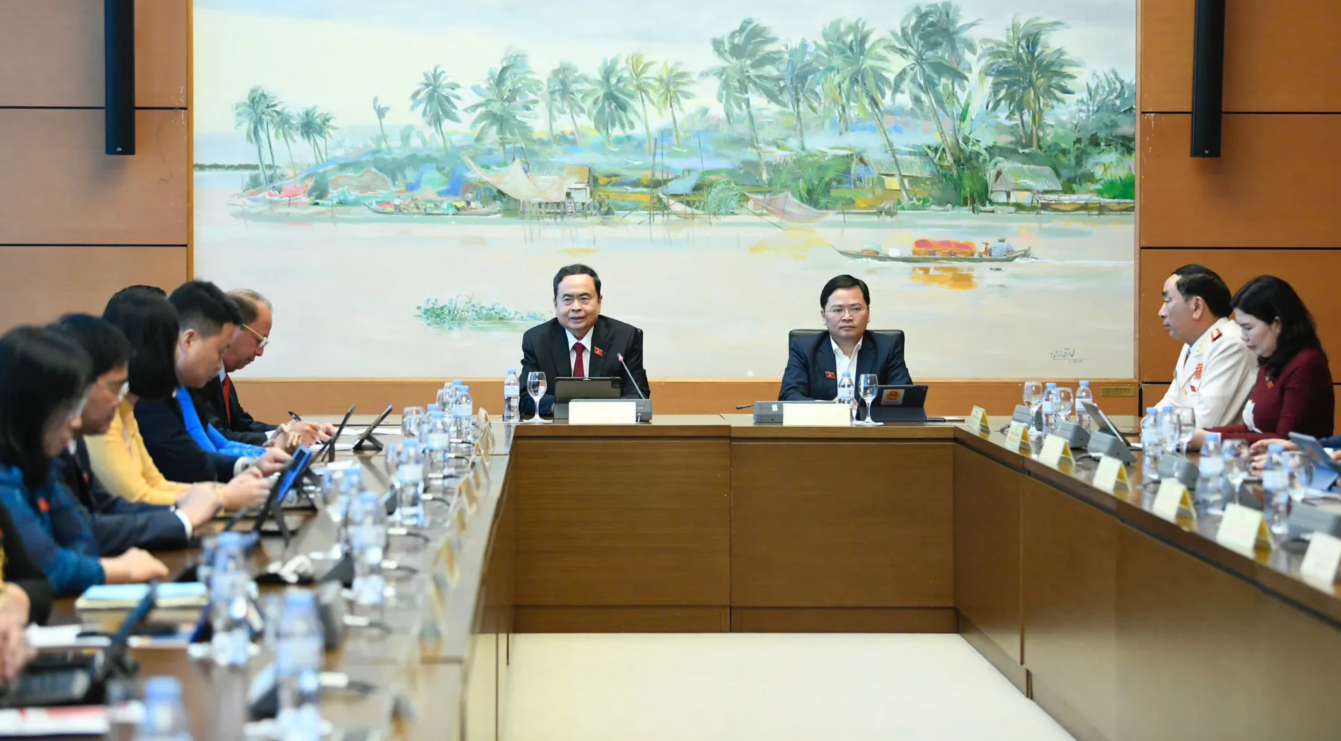 Tiến hành sửa đổi Hiến pháp thận trọng, khách quan, dân chủ, khoa học, hiệu quả