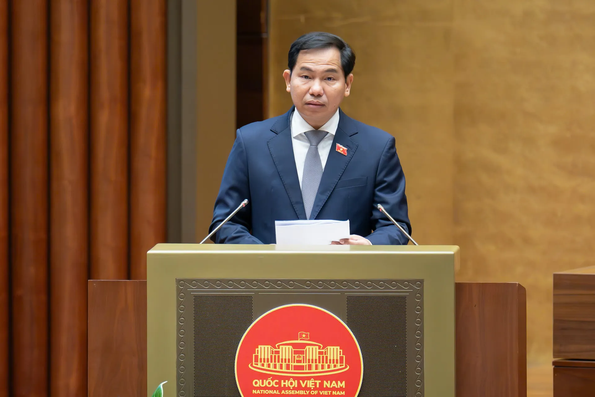 Tăng tốc hoàn thiện thể chế, huy động nguồn lực bảo vệ môi trường