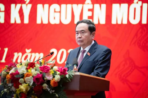 Hoàn thiện thể chế đáp ứng yêu cầu phát triển đất nước trong kỷ nguyên vươn mình
