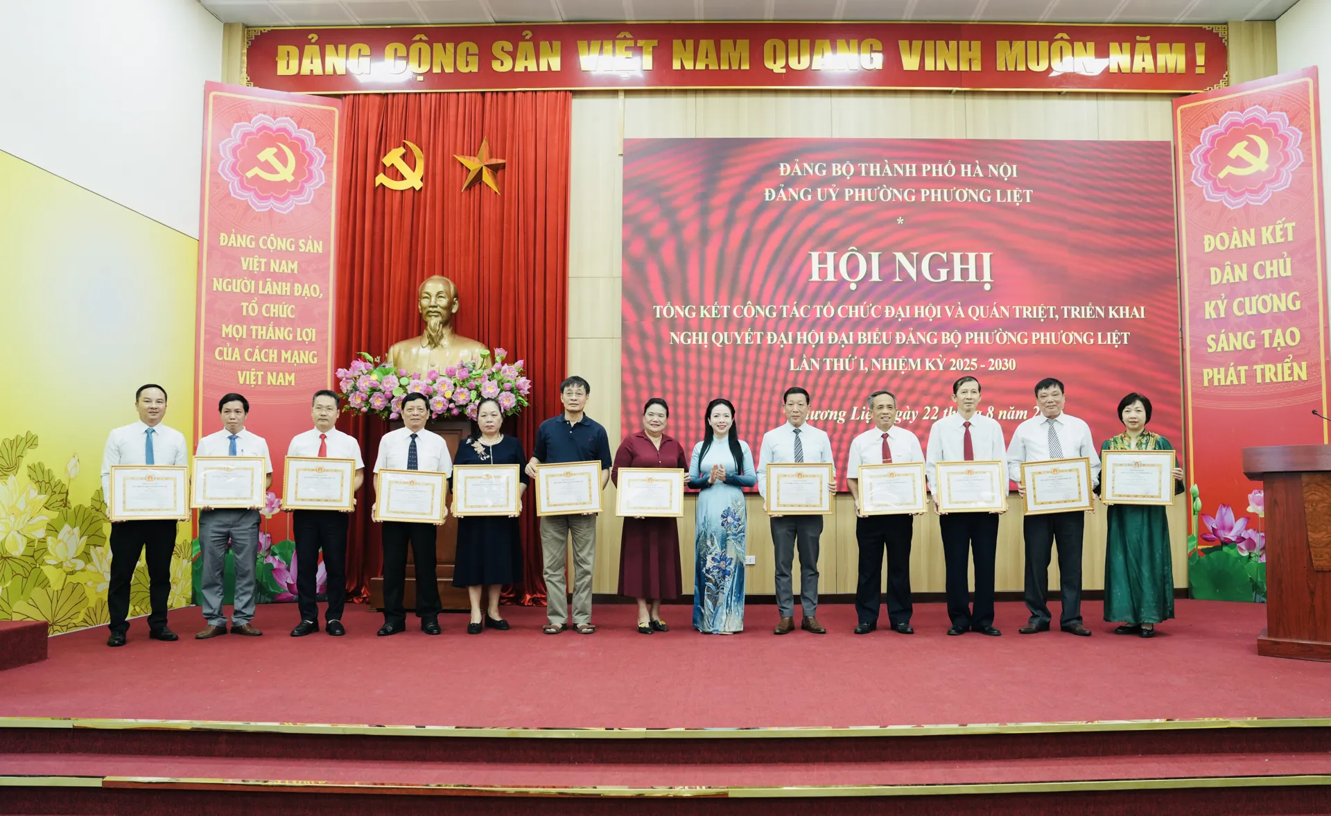 Ứng dụng công nghệ thông tin, công nghệ số - dấu ấn sáng tạo tại Đại hội Đảng bộ phường Phương Liệt