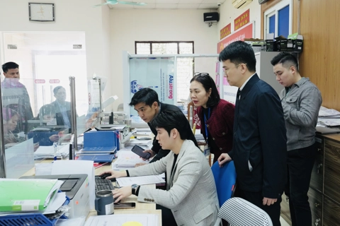 Hà Nội: sớm thực hiện chế độ đối với người lao động, lực lượng vũ trang trong quá trình sắp xếp tổ chức bộ máy
