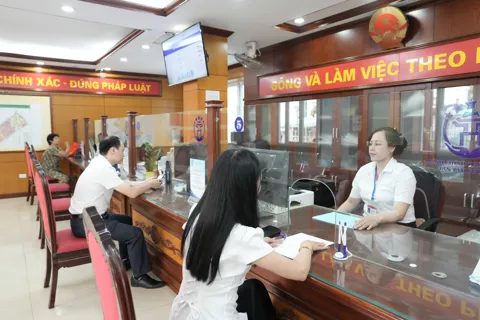 Hà Nội chuyển giao các điểm phục vụ hành chính công
