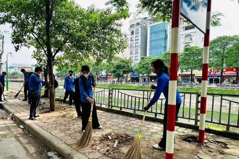 Phường Khương Đình tổng vệ sinh môi trường chào đón vận hành chính quyền địa phương 2 cấp