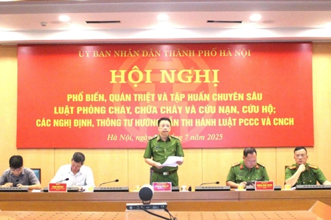 Hà Nội tuyên truyền, vận động 100% hộ gia đình mở lối thoát hiểm, thoát nạn thứ hai