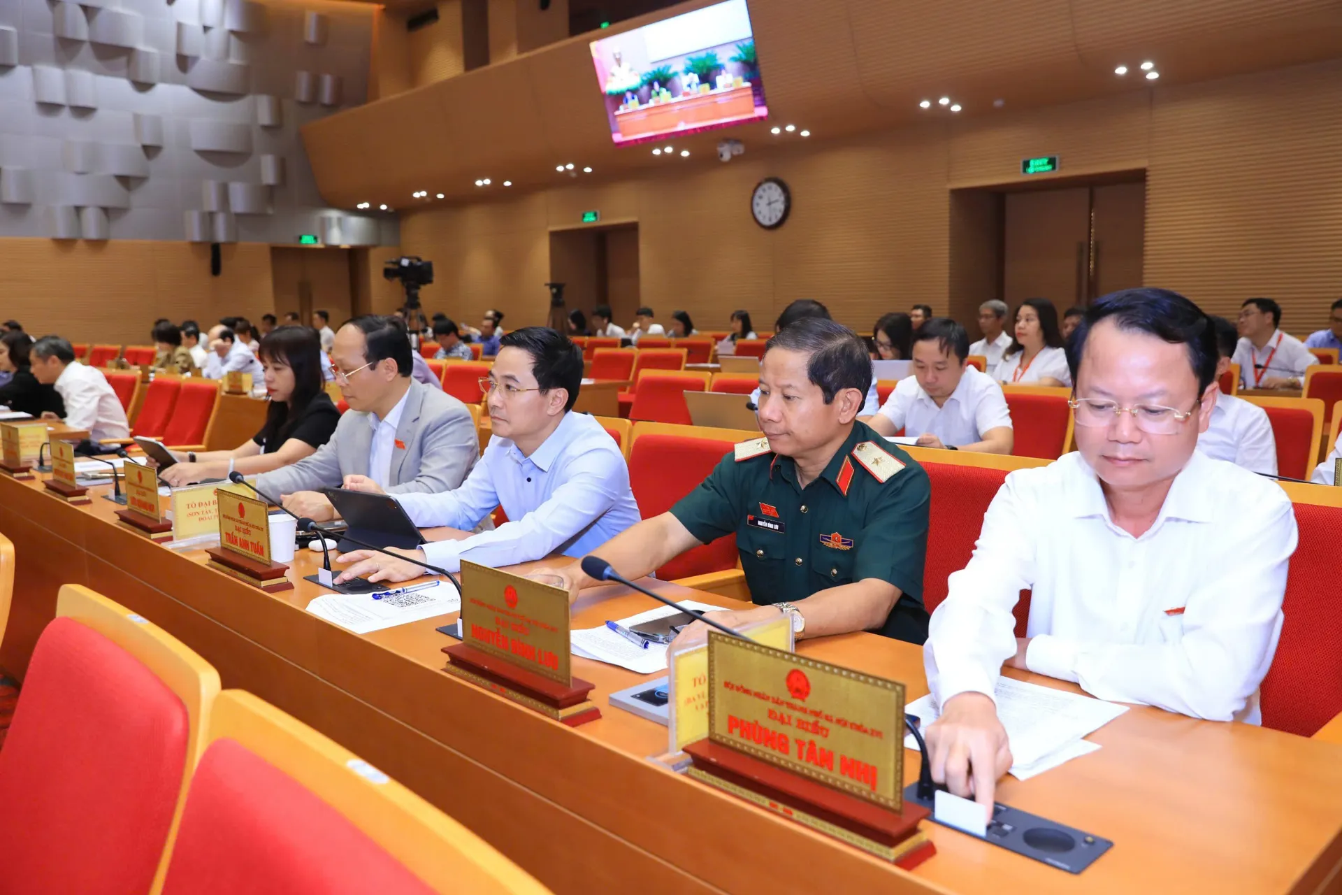 Hà Nội sửa đổi, bổ sung quy định áp dụng biện pháp yêu cầu ngừng cung cấp dịch vụ, điện, nước theo Luật Thủ đô 2024
